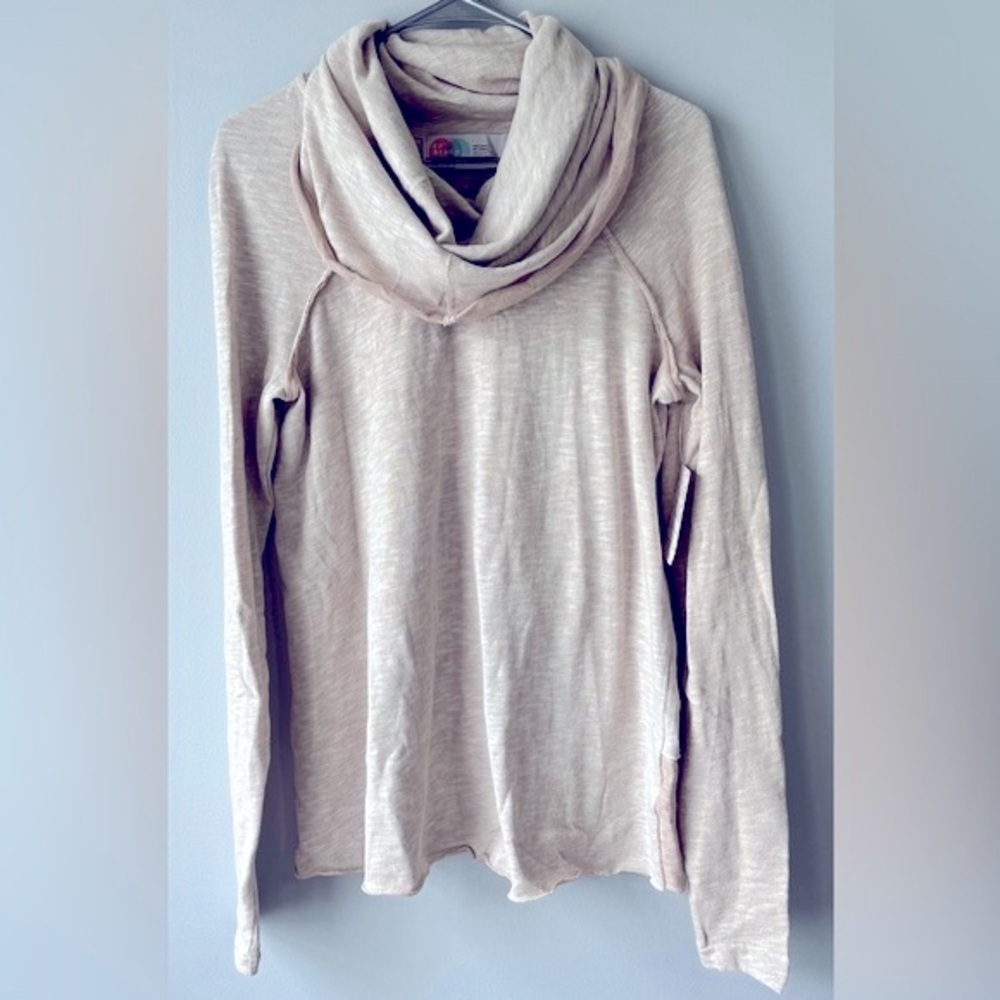 Free People Beach size XS/S Oversized Tan Cocoon cowlneck pullover long sleeve - Picture 4 of 13